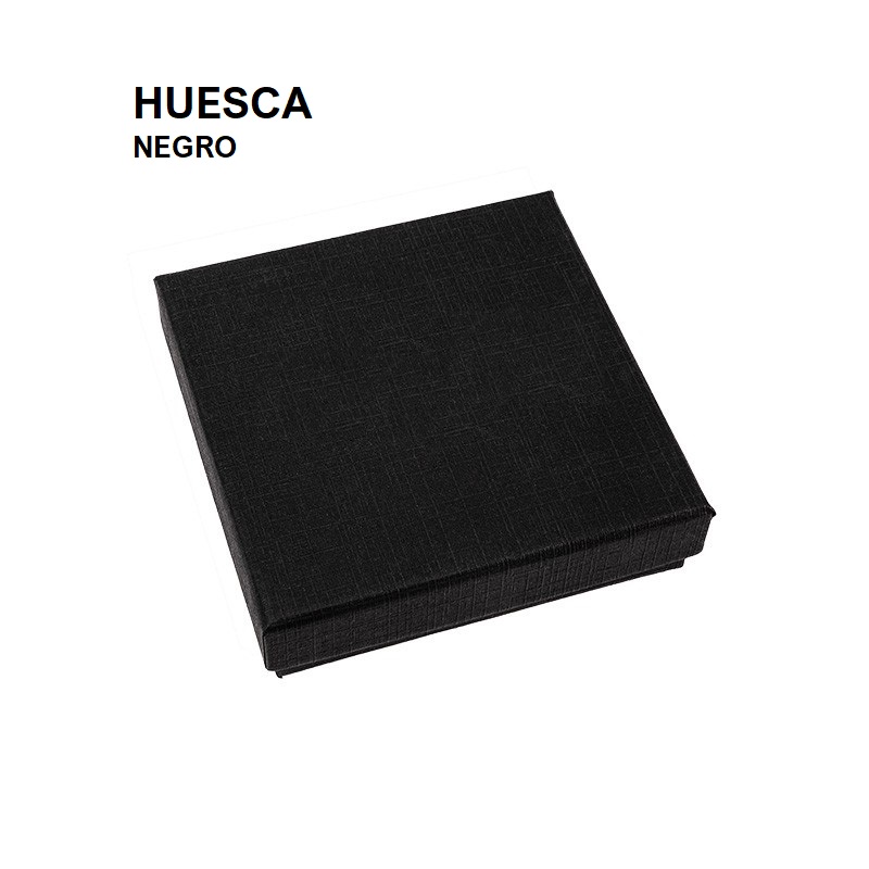 Black HUESCA box, set ring-earrings-pendant chain 86x86x24 mm.